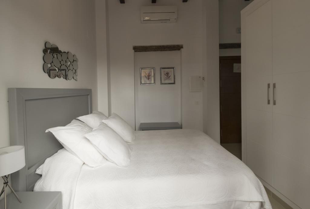 Apartamentos Plaza Nueva Seville Exterior photo
